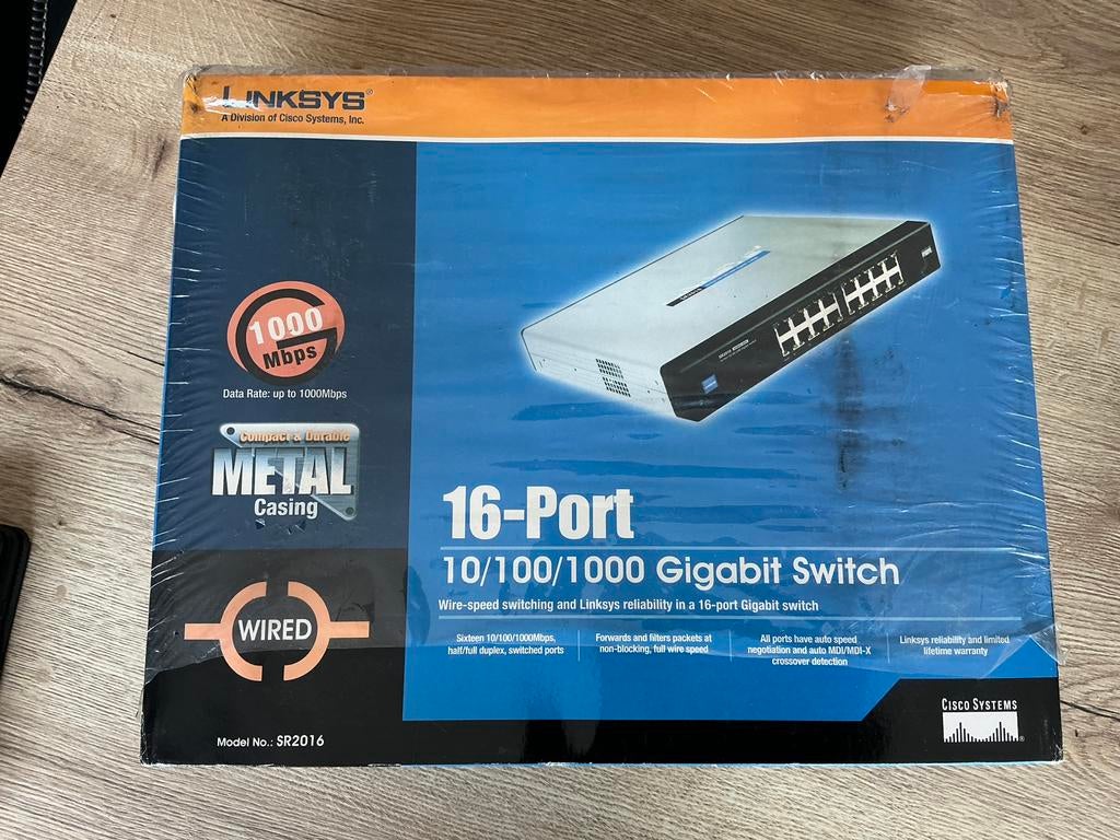 Commutateur 16 ports CISCO, Enlèvement ou Envoi, Comme neuf