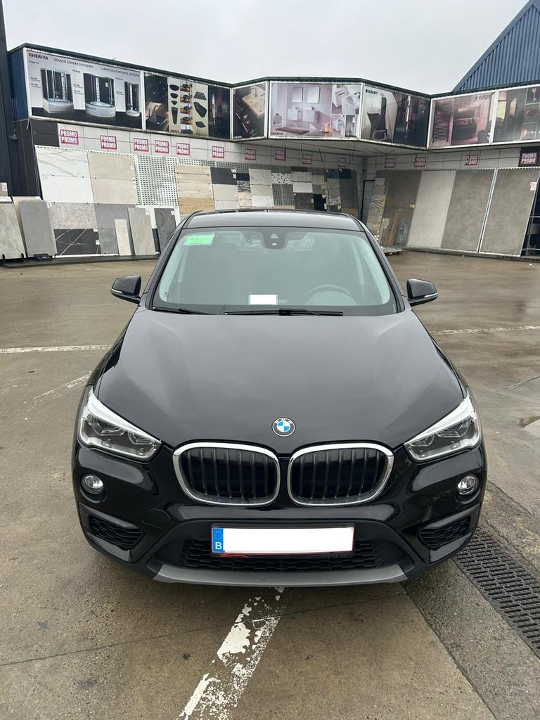 BMW X1 xDrive18d Aut. Advantage 110kW, Auto's, BMW, Zwart, Diesel, 5 deurs, Particulier