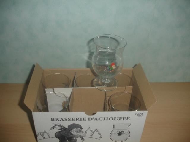 Mini glaasjes La Chouffe Coffee aan € 2,50 stuk, Verzamelen, Ophalen of Verzenden, Zo goed als nieuw, Glas of Glazen, Overige merken