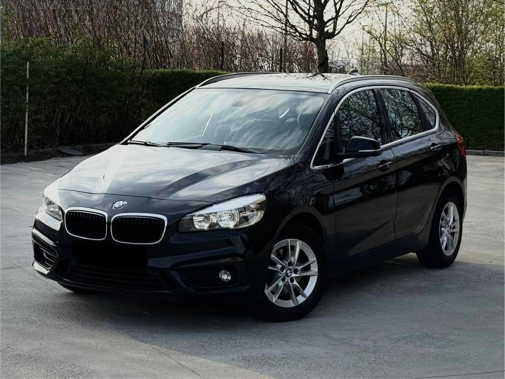 Bmw 218d Active tourer, Auto's, BMW, USB, Zwart, Bedrijf, Handgeschakeld