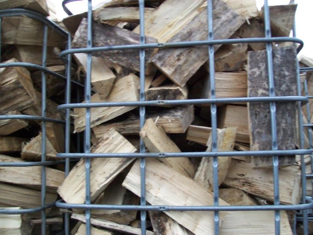 BOIS DE CHAUFFAGE SEC SOUS HANGARD, 6 m³ ou plus, Enlèvement, Chêne, Bûches