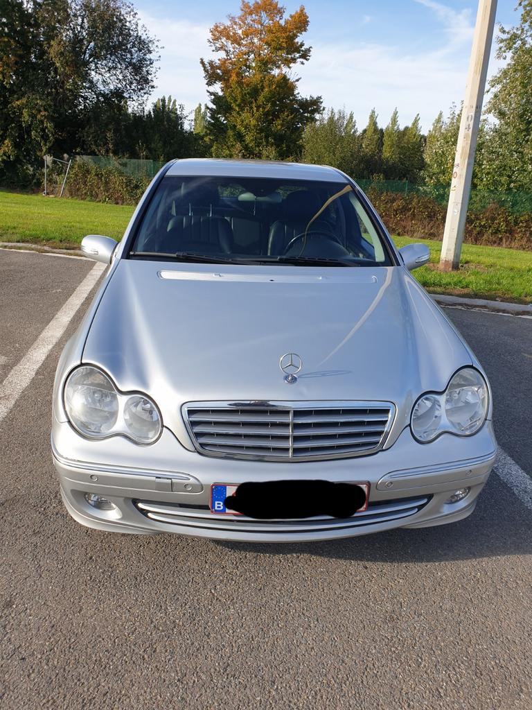 Mercedes classe C180, Autos, Cuir, Achat, 4 portes, Carnet d'entretien