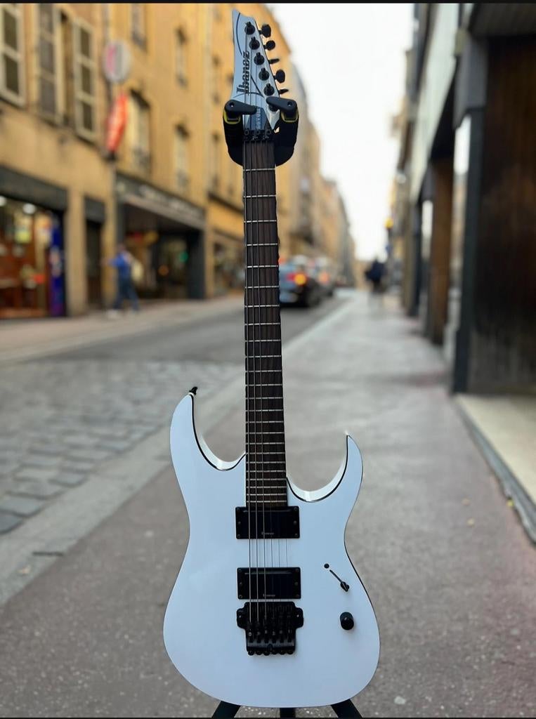 Ibanez mtm2 witte verzamelaar, Muziek en Instrumenten, Ophalen, Ibanez