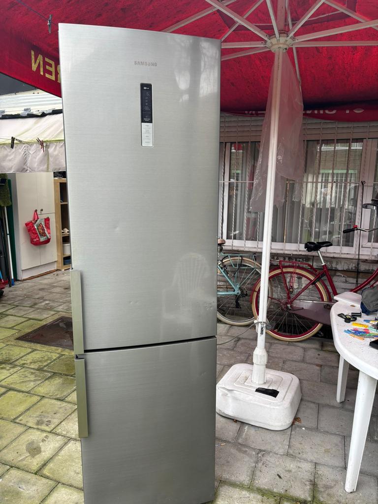 Réfrigérateur Samsung à un prix avantageux ! ! !, Enlèvement, Comme neuf, Avec compartiment congélateur