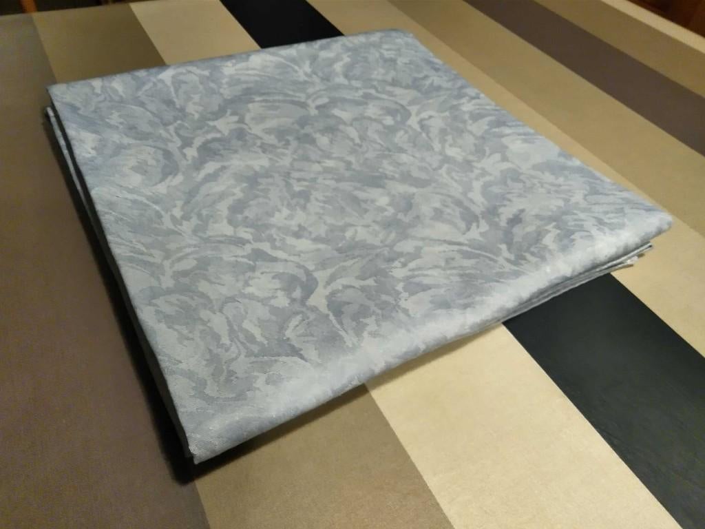 nappe verte à motif, Maison & Meubles, Nappes, Enlèvement ou Envoi, Intérieur