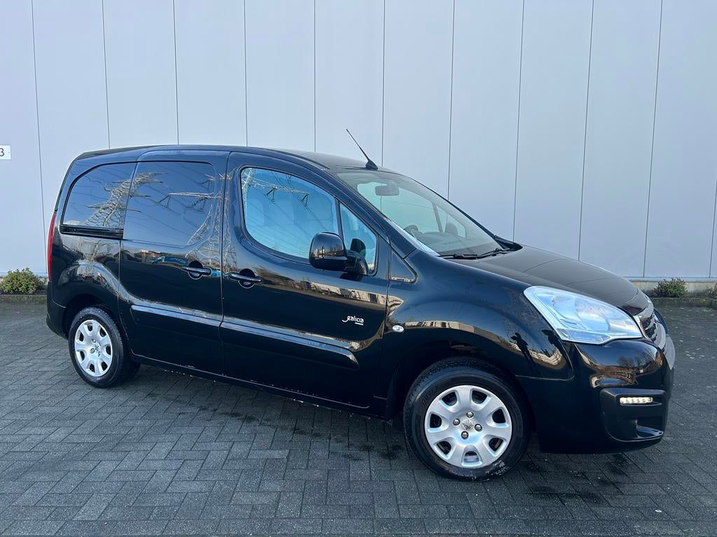 Peugeot partner lichtevracht 1.6i, Autos, Achat, Particulier, Tissu, 1598 cm³