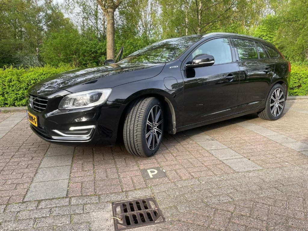 V60 2.4 D6 Momentum Geartronic, Auto's, Automaat, 1800 kg, Euro 6, 48 g/km