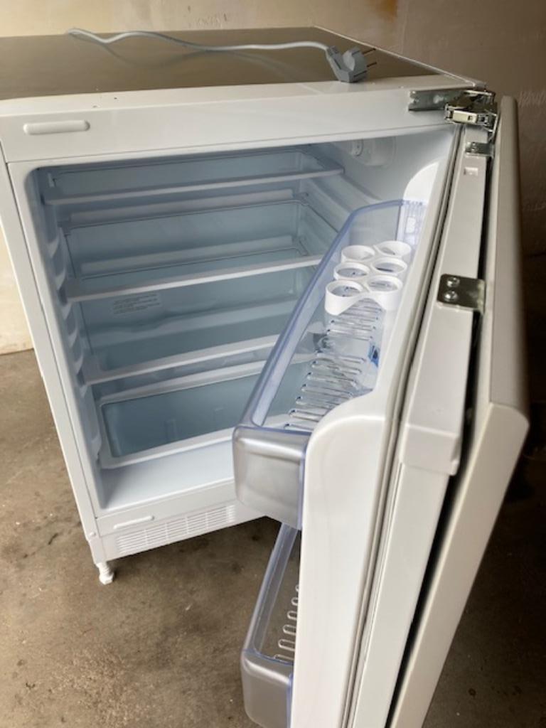 Frigo beko encastrable, 85 à 120 cm, Enlèvement, 45 à 60 cm, 100 à 150 litres