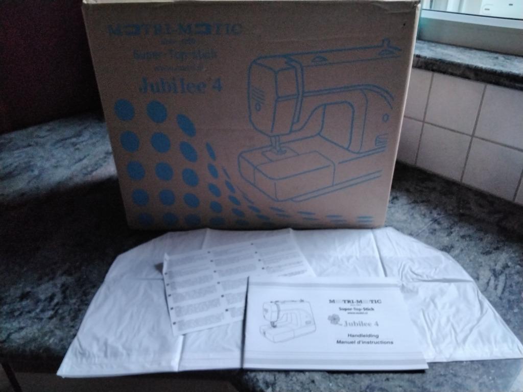 Machine à coudre Matrimatic Jubilee 4 !!! NOUVEAU !!!, Enlèvement, Neuf, Machine à coudre, Autres marques