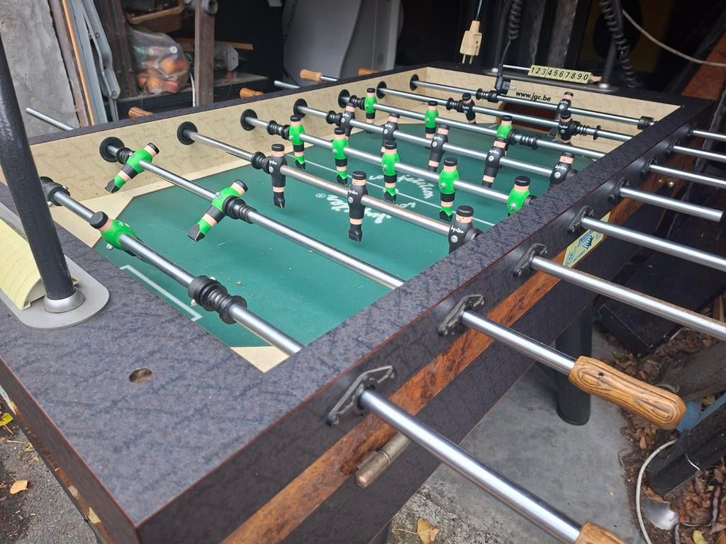 Jupiter voetbaltafels met lamp vanaf 1700 euro., Sport en Fitness, Ophalen