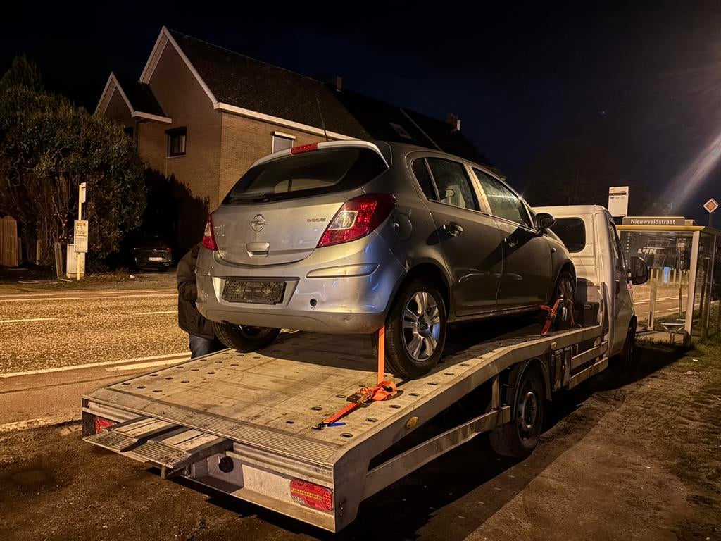 Betrouwbare 🚨 Takeldienst & Autotransport – Dag en Nacht, Enlèvement ou Envoi