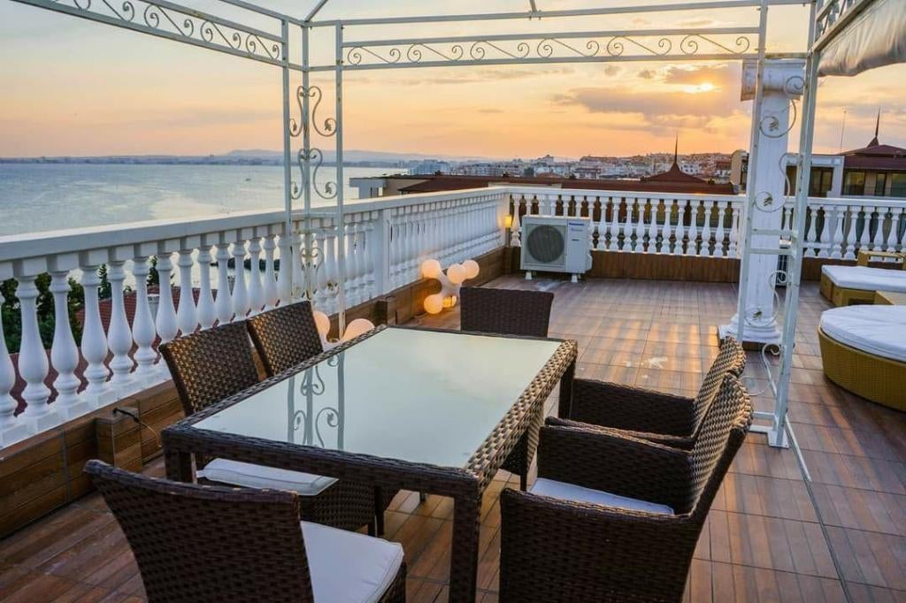 Appartement aan zee, Immo, Buitenland, Sveti Vlas, Overig Europa, 197 m², Stad