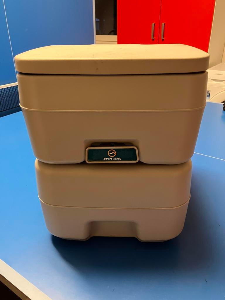 Camping toilet, Ophalen, Gebruikt