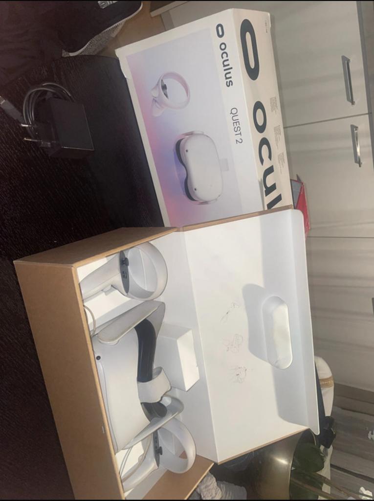 Oculus Quest 2, Games en Spelcomputers, Ophalen, Zo goed als nieuw