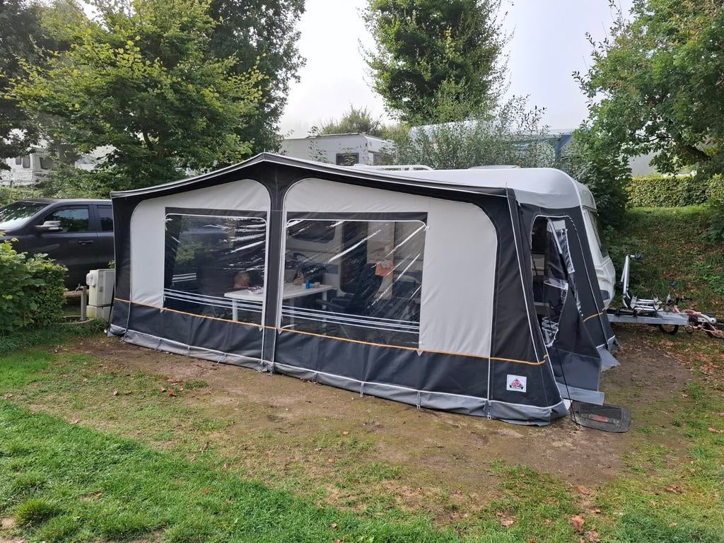 Fendt bianco, Caravans en Kamperen, Caravans, Mover, Rondzit, Frans bed, Particulier