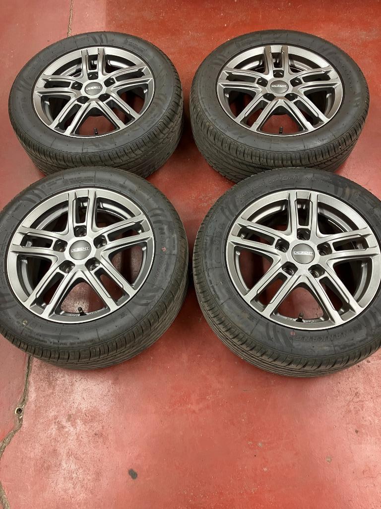 Nieuwe Dezent velgen 6J x 15H 5x114.3 met banden 205/55r15, Neuf, 15 pouces, Pneus et Jantes, Véhicule de tourisme