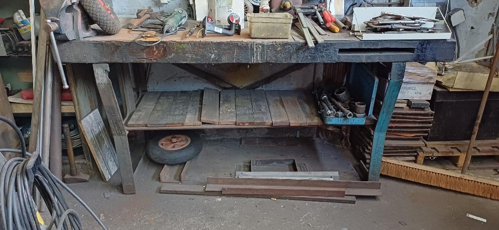 Oude werkbank, Ophalen, Gebruikt