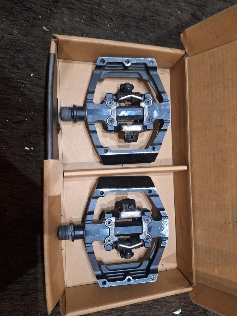 HT x2 pedalen, Ophalen