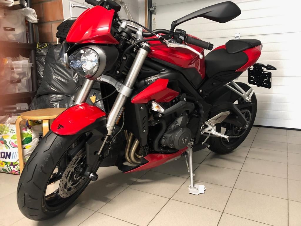 Moto Triumph Street Triple S