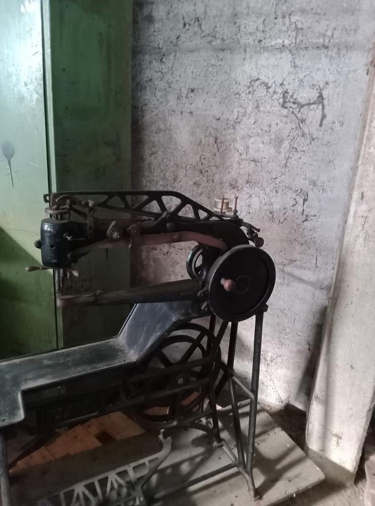 Antieke naaimachine Pfaff, Antiquités & Art, Enlèvement