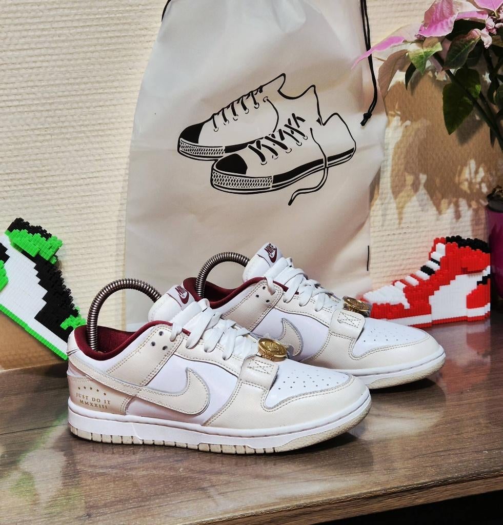 Nike Dunk Low SE Just Do It White Phantom _ Maat 38, Kleding | Dames, Schoenen, Zo goed als nieuw, Sneakers, Overige kleuren, Ophalen of Verzenden