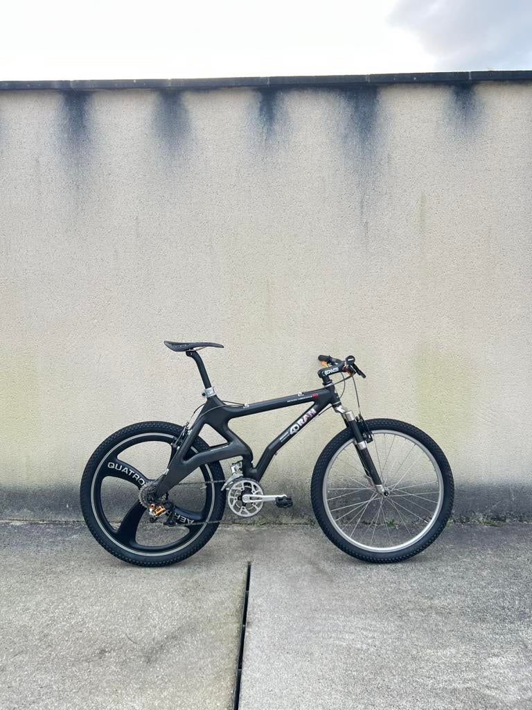 Hartmann ram carbon 1994, Enlèvement, Comme neuf