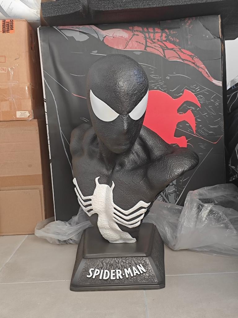 Life Size Spider-Man Symbiote bust, Verzamelen, Stripfiguren, Ophalen of Verzenden, Superheld, Nieuw, Beeldje of Figuurtje