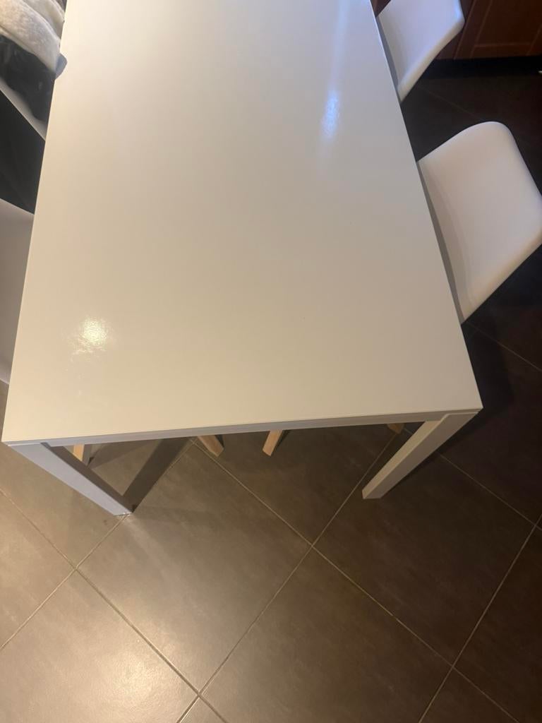 Witte Ikea tafel, Huis en Inrichting, Tafels | Eettafels, Ophalen, 100 tot 150 cm, 50 tot 100 cm, Zo goed als nieuw