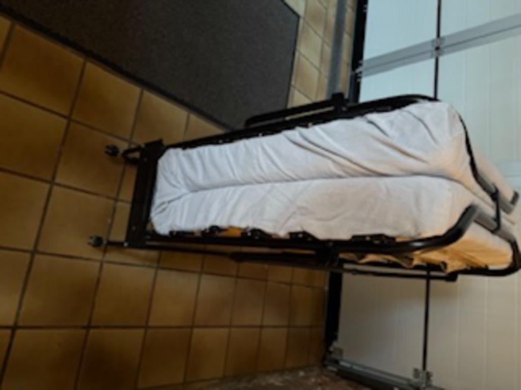 plooibed, Huis en Inrichting, Ophalen, Eenpersoons, Zwart, Zo goed als nieuw