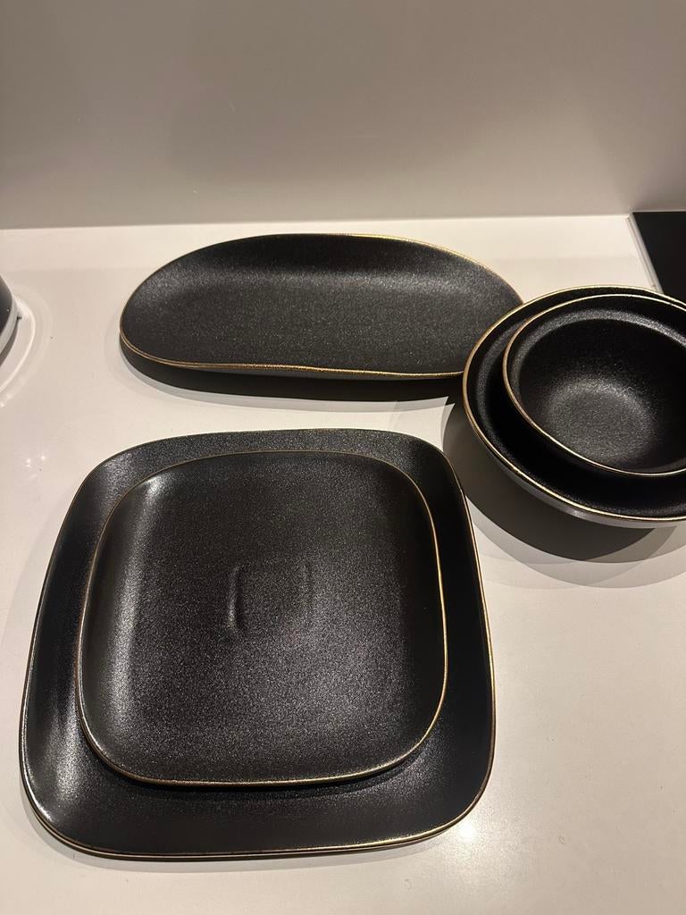 Serviceset voor 12 personen, Ophalen, Zo goed als nieuw, Bord(en)