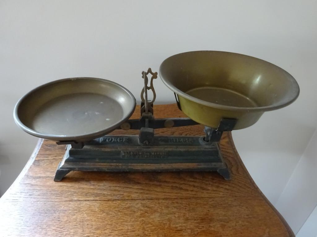 Weegschaal bascule Force 2 kg, Antiek en Kunst, Ophalen of Verzenden