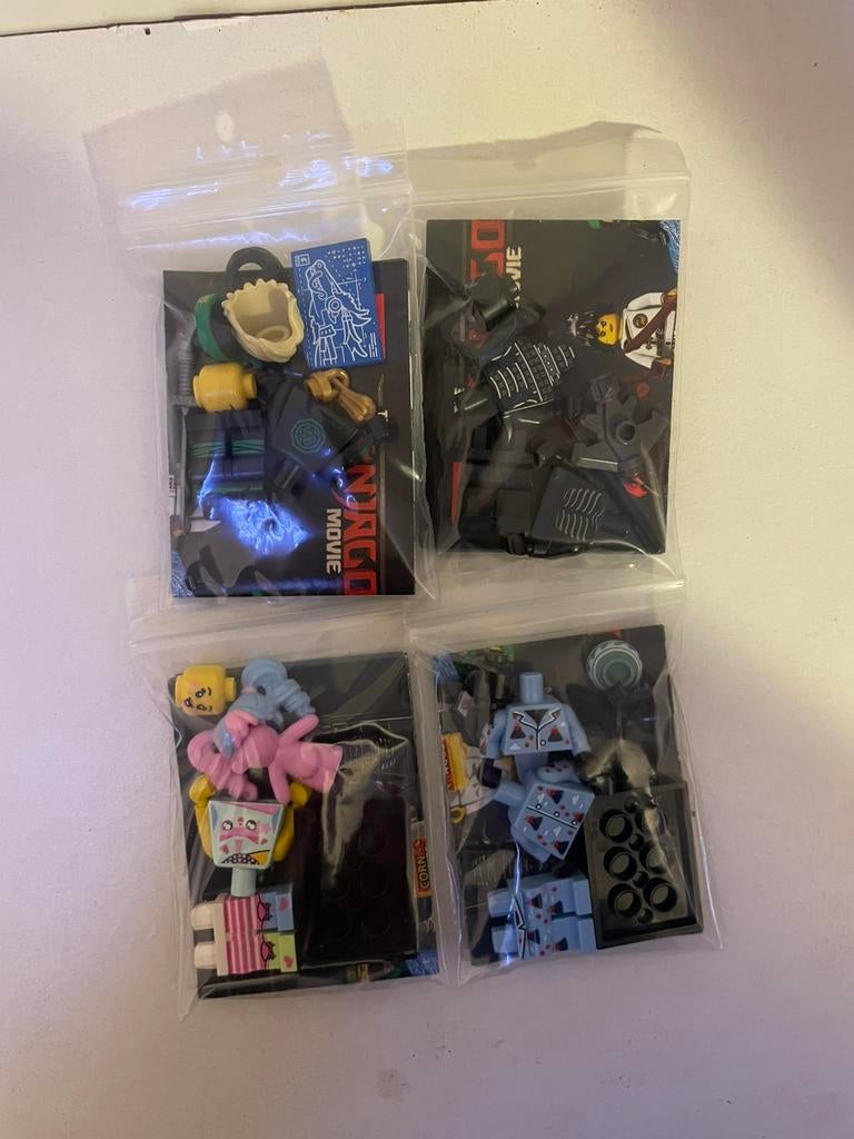 Lot de 4 figurines du film Lego Ninjago, Enlèvement ou Envoi, Neuf, Briques en vrac, Lego