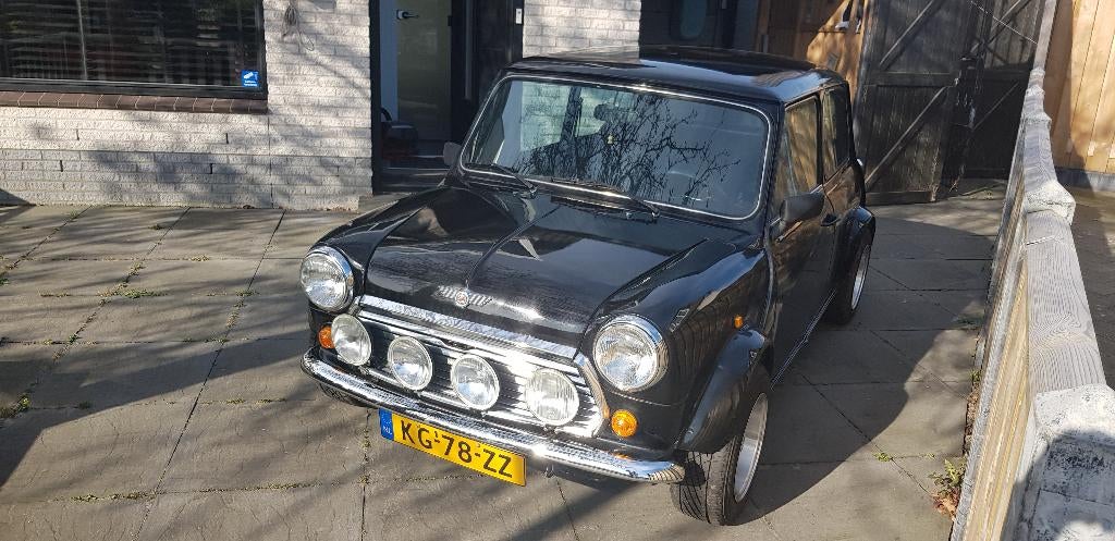 Mini 1000, Auto's, Mini, Voorwielaandrijving, 4 zetels, 4 cilinders, Alcantara