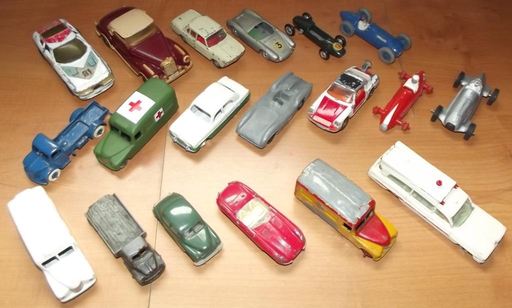 Lot anciennes miniatures CORGI / DINKY / SOLIDO / GAMA, Enlèvement ou Envoi, Utilisé, Voiture, Dinky Toys