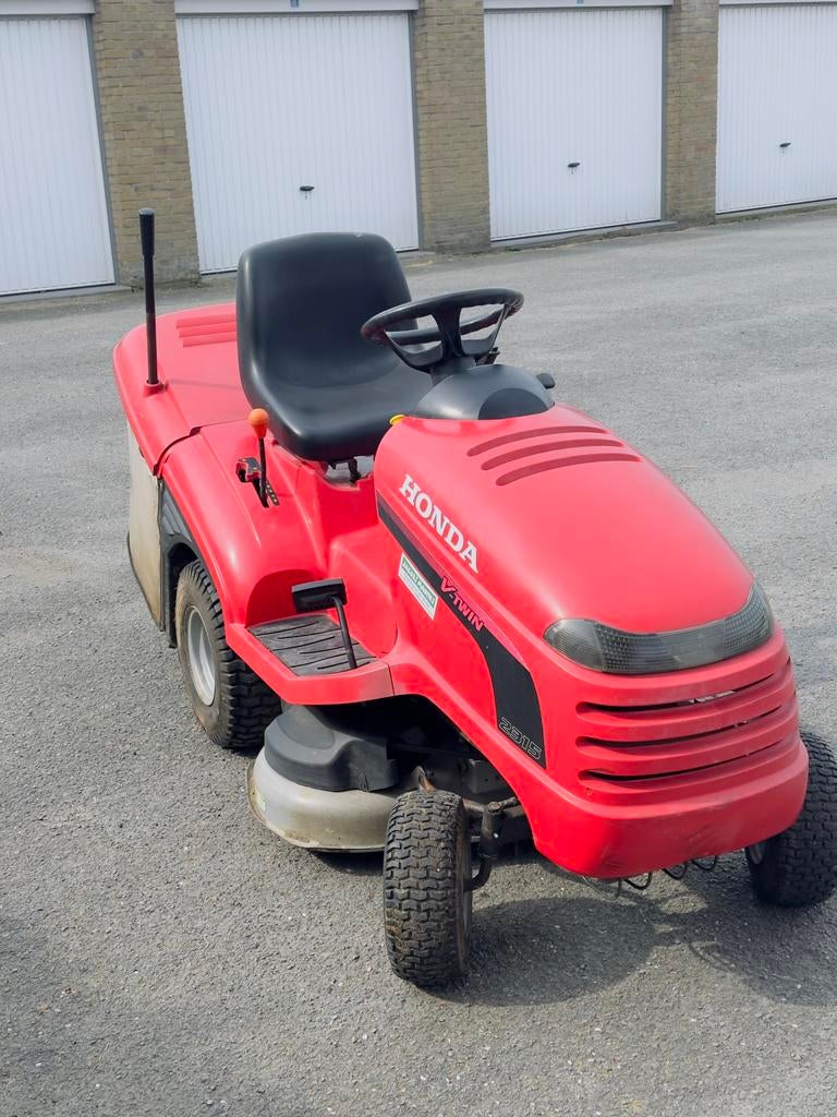 HONDA  HF2315 HM, Tuin en Terras, Ophalen, Zo goed als nieuw, Opvangbak