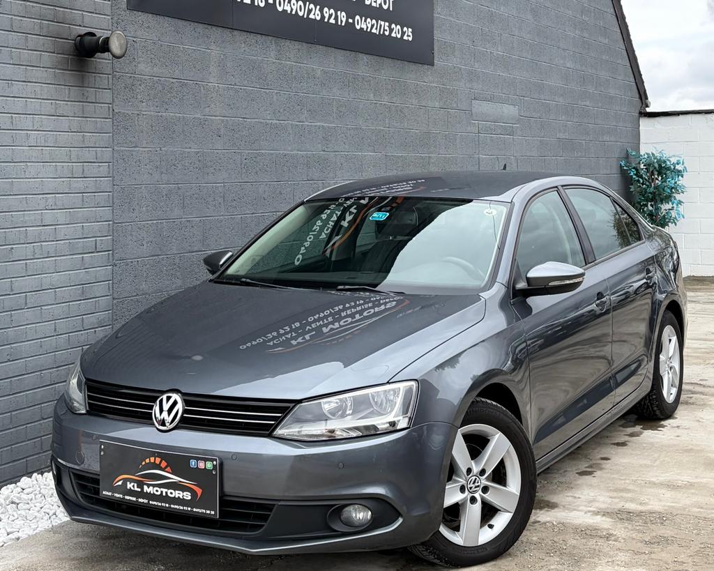 VW JETTA CONFORTLINE 1.6CR TDI 105CV 193 000KM CARPASS, Auto's, Volkswagen, Voorwielaandrijving, Euro 5, Stof, Zwart