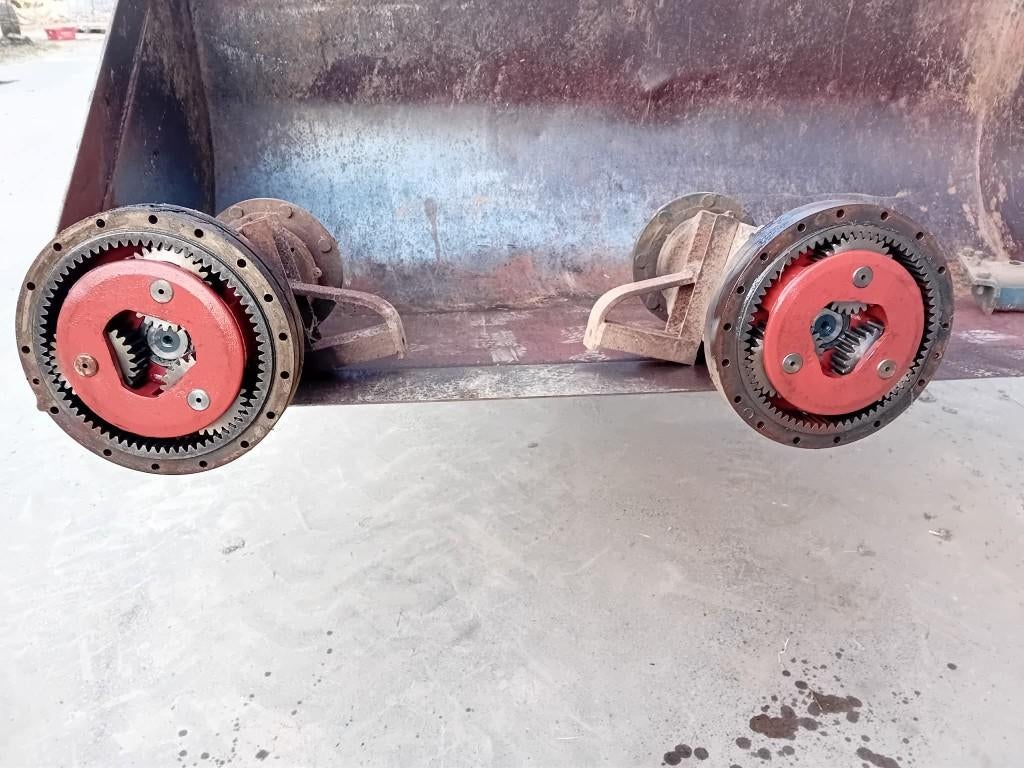 2 trompettes tracteur fiat 1000, Articles professionnels, Enlèvement, Utilisé, Fiat