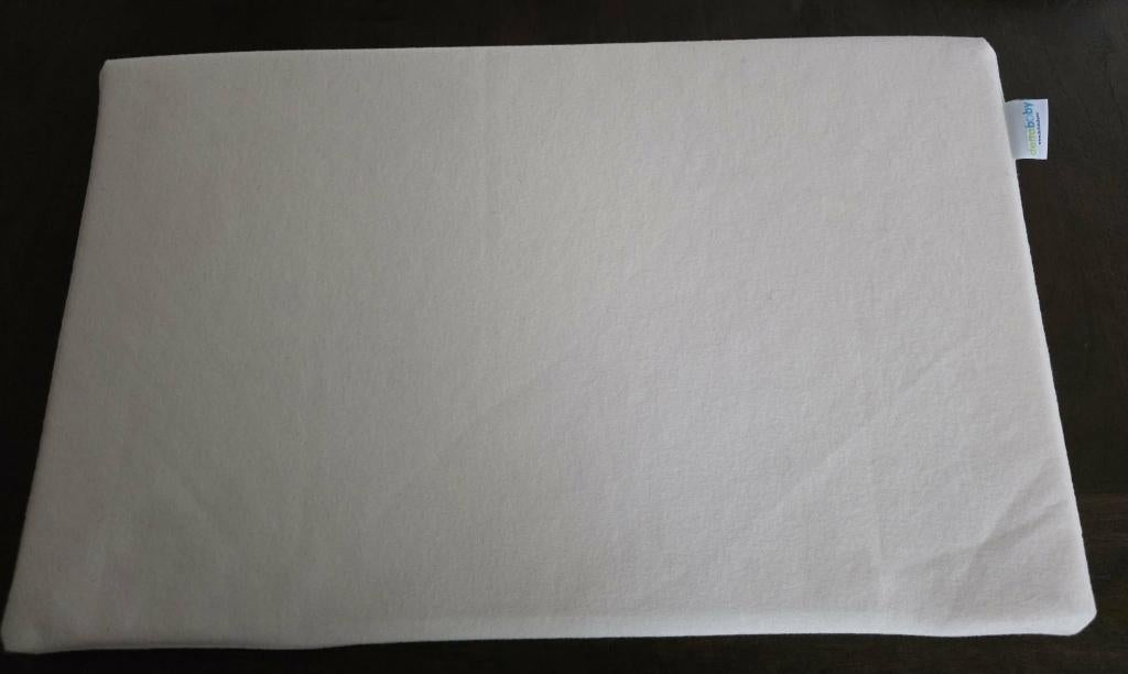 Kussen hellend Delta Baby, Ophalen, Zo goed als nieuw, Jongetje of Meisje, Kussen