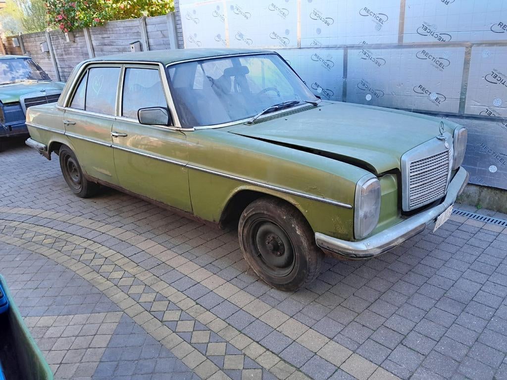Mercedes 240d type 115, Autos, Achat, 2400 cm³, Boîte manuelle, Diesel