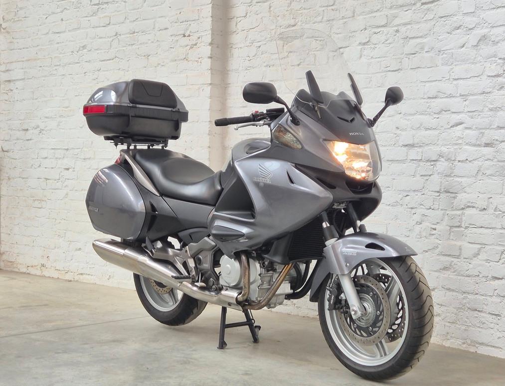 Honda Deauville NTV 700 ABS @motomobilia