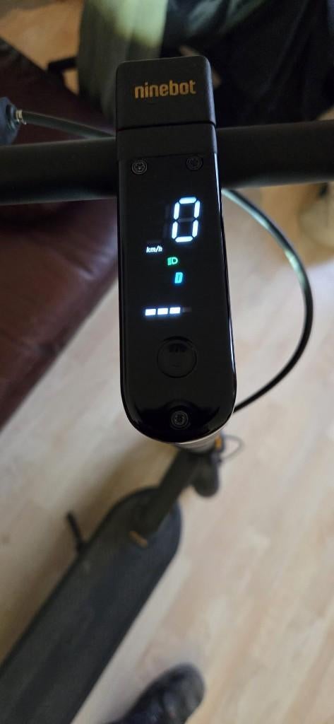 NINEBOT G2, Fietsen en Brommers, Steps, Ophalen, Gebruikt, Elektrische step (E-scooter), Ninebot