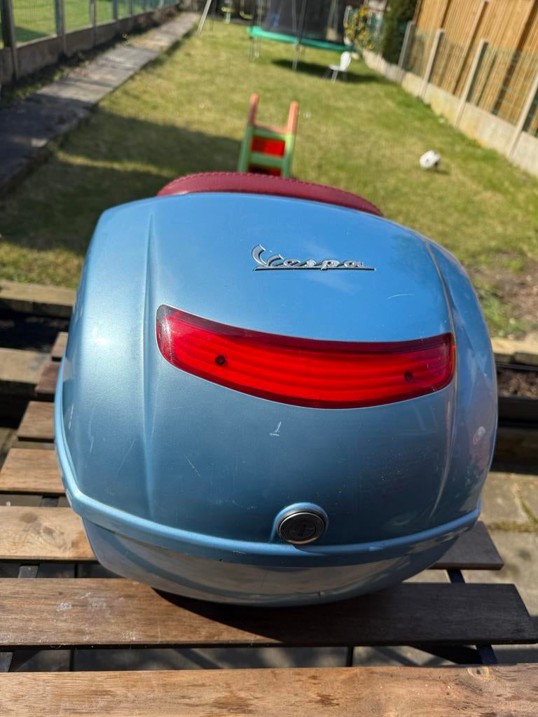 Coffre de scooter Piaggio, Motos, Enlèvement ou Envoi