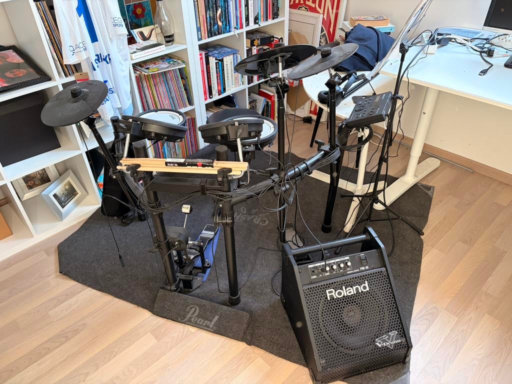 Elektrische Roland V-Drum  TD 07 - slechts 1,5 jaar oud, Musique & Instruments, Batteries & Percussions, Enlèvement, Comme neuf