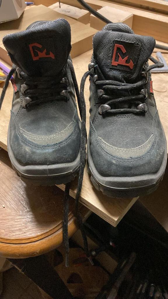 Veiligheidsschoenen maat 36, Ophalen, Zo goed als nieuw