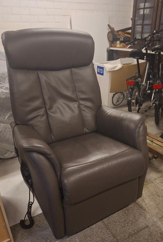 Elektrische relaxzetel, Huis en Inrichting, Ophalen, Eenpersoons, Zo goed als nieuw, Tijdloos