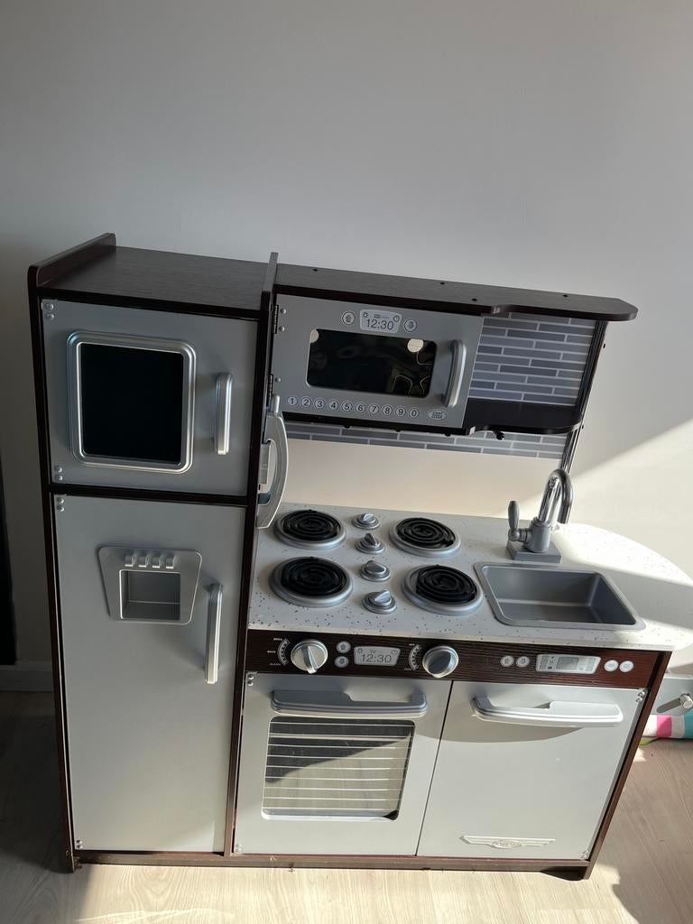 Kidkraft espresso uptown speelkeuken, Kinderen en Baby's, Ophalen, Zo goed als nieuw, Speelkeuken