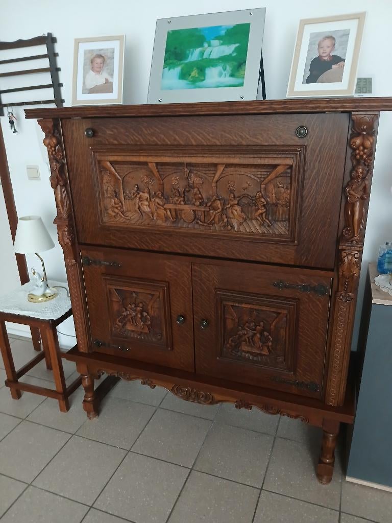 Kasten met bijhorende tafel, Huis en Inrichting, Ophalen, Gebruikt, Antiek, Met deur(en)