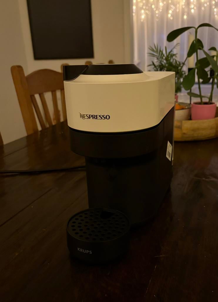 Nespresso Vertuo Pop, Ophalen, Koffiemachine, Zo goed als nieuw, Koffiepads en cups