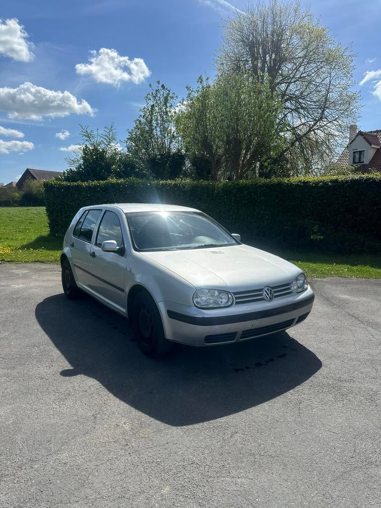 Golf 4 1.9tdi, Argent ou Gris, Achat, Boîte manuelle, 5 portes