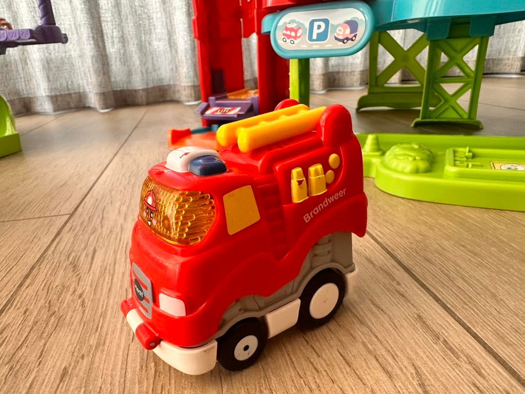 Vtech Toet Toet Auto’s Press & Go - Brent Brandweer, Kinderen en Baby's, Ophalen, Gebruikt, 6 maanden tot 2 jaar